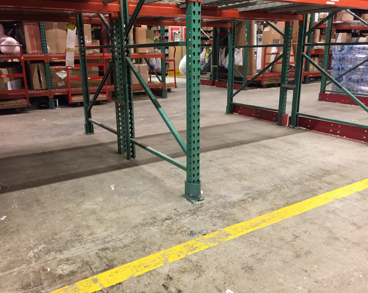 Backroom!👻 @NikoGonzo122 <a href="/MorganJennaT/">Morgan Thomas</a>