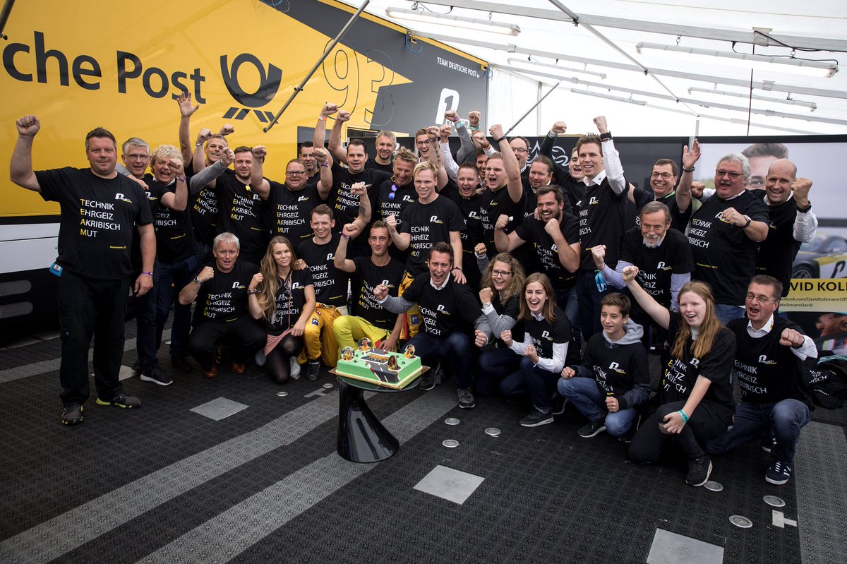 Project1_93's tweet photo. This is the winning team of @carreracup 2017. It means a lot to us and thanks to everyone! #PCCDhock #project1_93 https://t.co/Nbd2LY8Irg