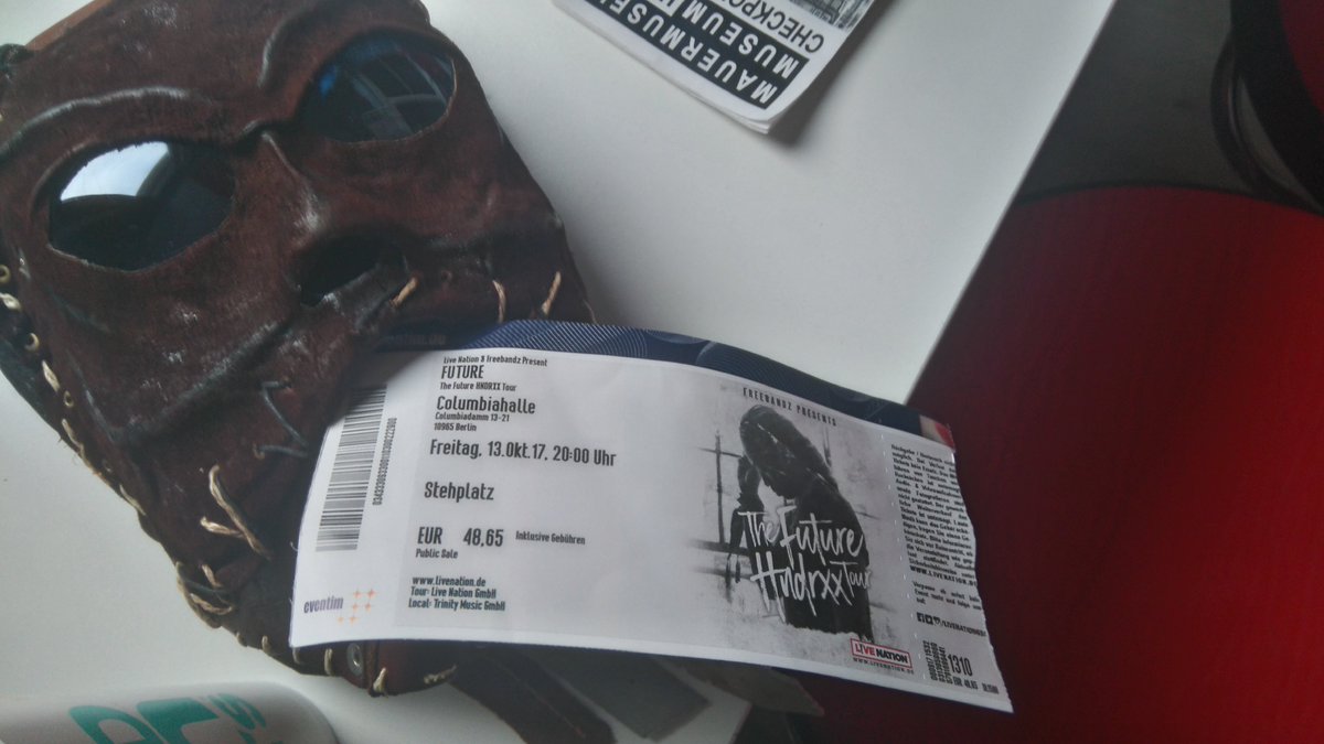 OriginalCthulhu's tweet photo. Ребятки это был пиздец! В России таких концертов не делают(( #Berlin #FUTURE #Вены https://t.co/pkWZWLT50C