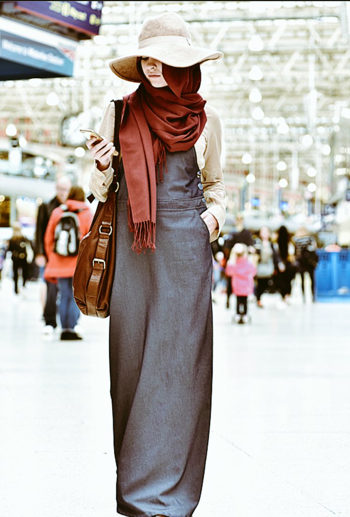 Fringadine's tweet photo. Bientôt en ligne,notre salopette Camden une des nouvelles pièces du lookbook https://t.co/PdPHnhvjdx
#modestfashion #modemusulmane #abaya https://t.co/zAQNKExmIU