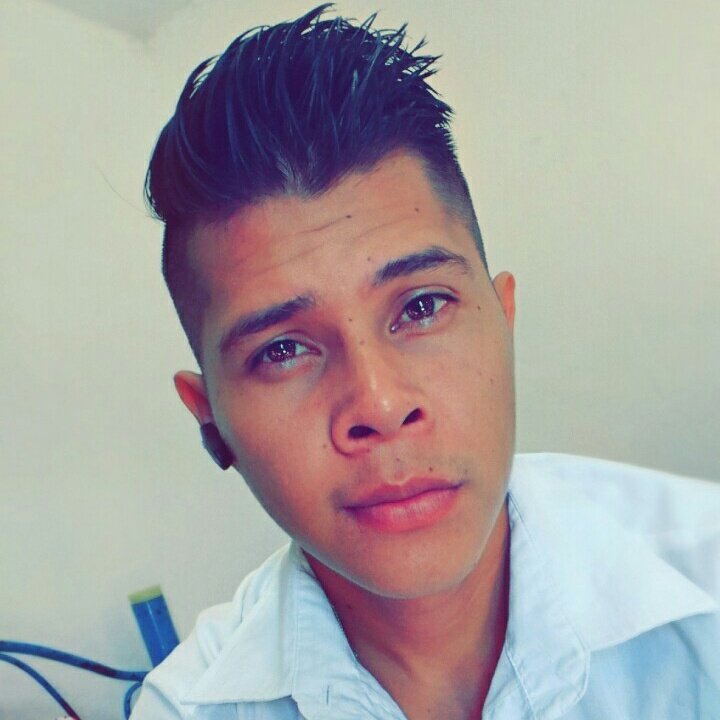 avad_xander's tweet photo. #NuevaFotoDePerfil https://t.co/2jqO7gHp2j