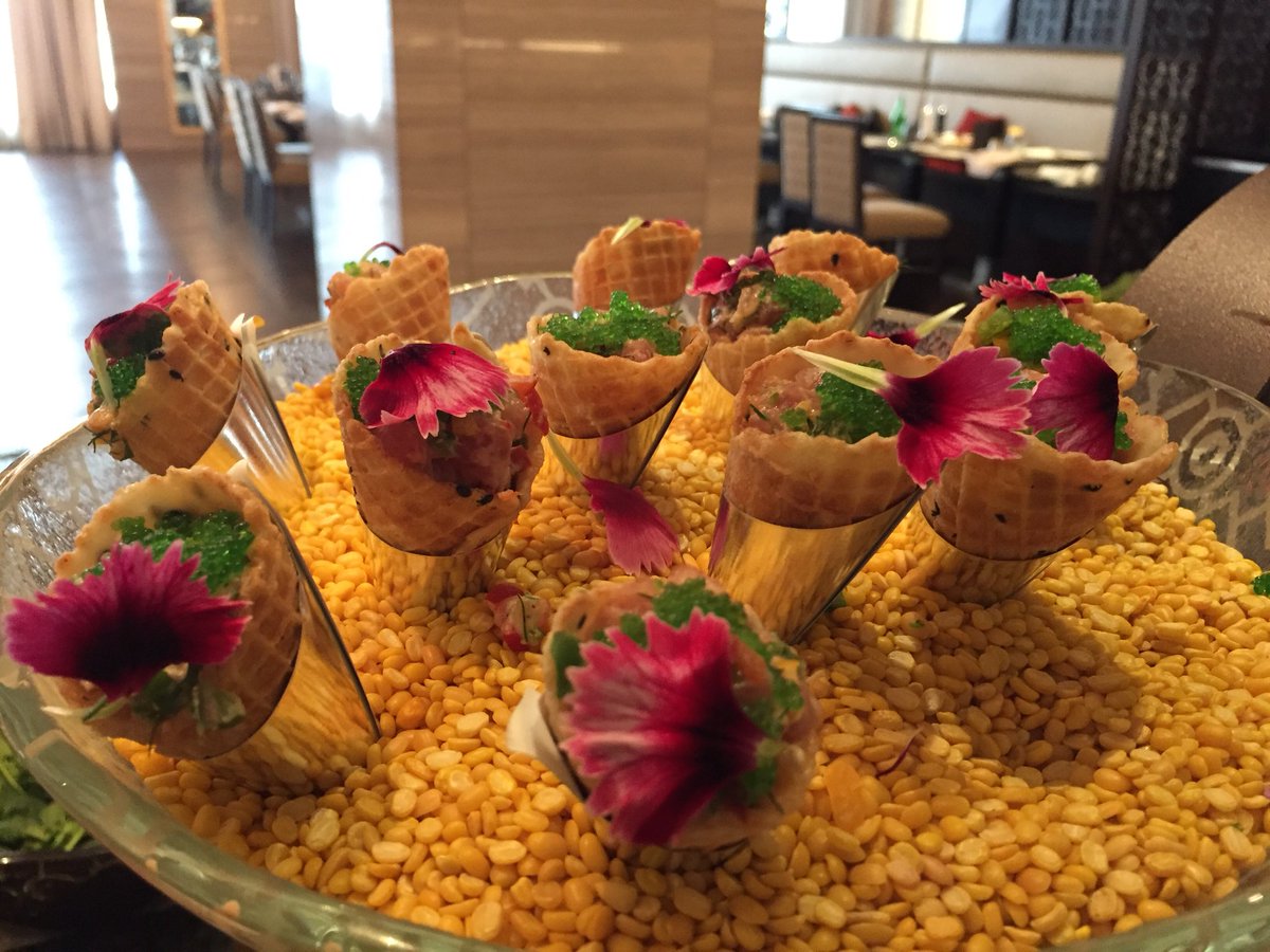 FairmontJakarta's tweet photo. A glimpse from today’s Sunday Brunch at #SPECTRUMrestaurant https://t.co/e4AESHfiRy