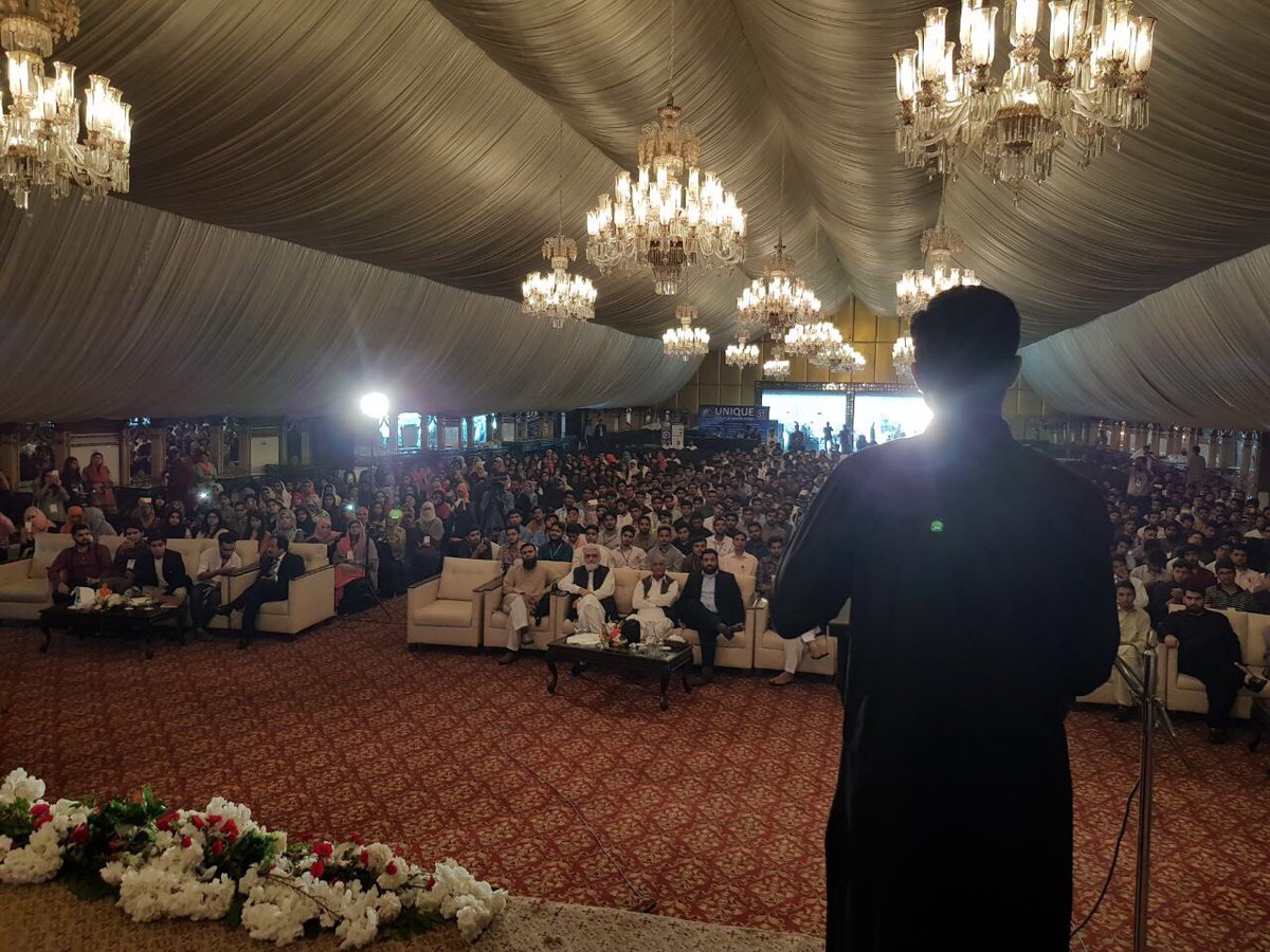 iqrarulhassan's tweet photo. Youth Nourishing Society's Convention in Lahore... spreading the message of #TeamSareAam #PakistanZindaBaad 🇵🇰💚 https://t.co/N78cMwvmvS