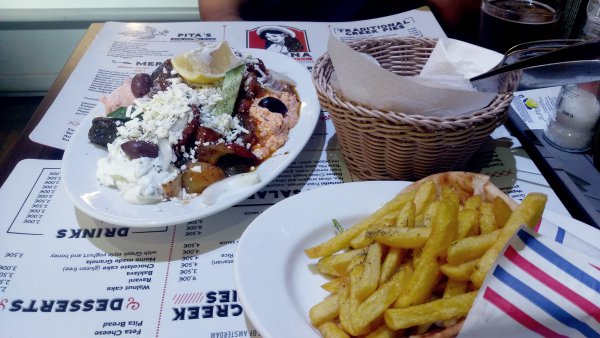 HellasKitchen's tweet photo. Just the #lunch we were hoping 4 yesterday at #MorenaAmstel #pitahalloumi #pikilia #greekfood #HellasKitchen https://t.co/FIj4x2BVUq