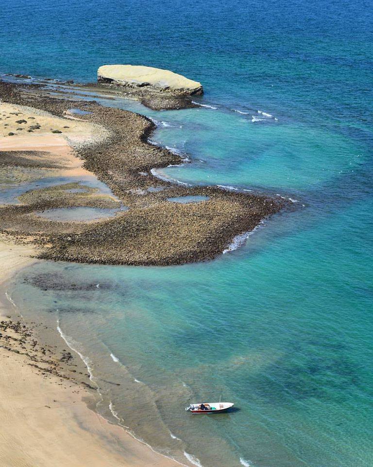 PakistanNature1's tweet photo. Astola Island, Pasni, #Balochistan #CPECRoad
#SwatValley #PakistanZindabad #BeautifulPakistan #PakistanPicture #LongLivePakistan #Tracking https://t.co/44xUsbvEd7