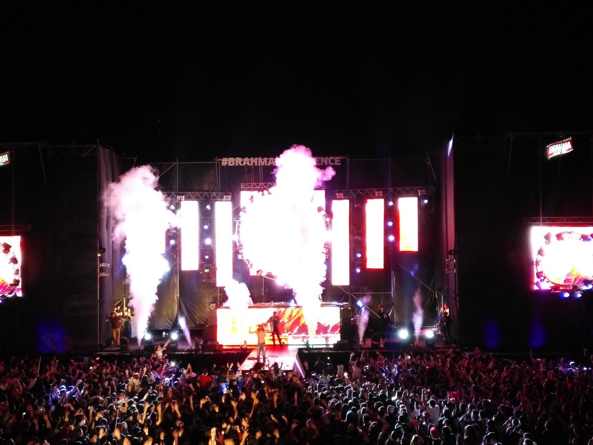 Beatbrations's tweet photo. Steve Aoki cerrando el Mainstage de #BeatBrations!
Qué buena noche!
#BrahmaExperience https://t.co/dQjb746jYk
