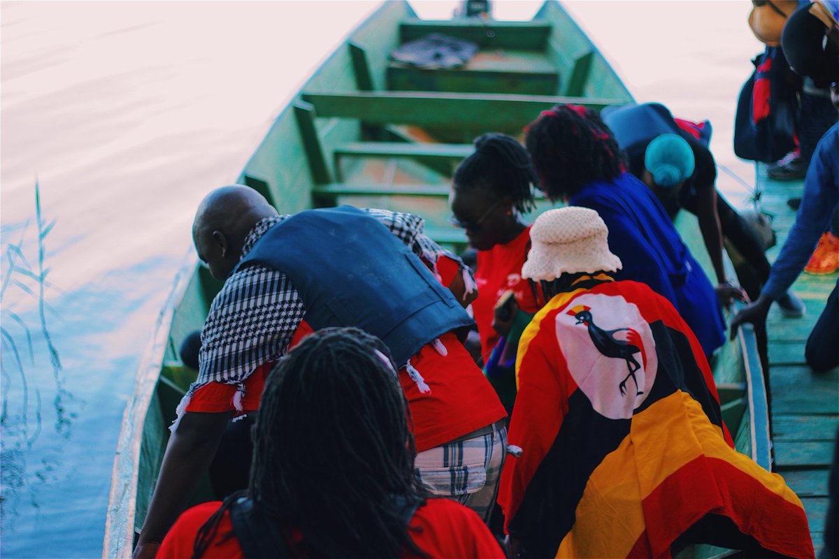 ugbloc's tweet photo. #55UgBlogs ends today. We're really looking forward to reading your submission. Your thoughts on Uganda. What you love about Uganda. Write. https://t.co/Nqaiwodewu