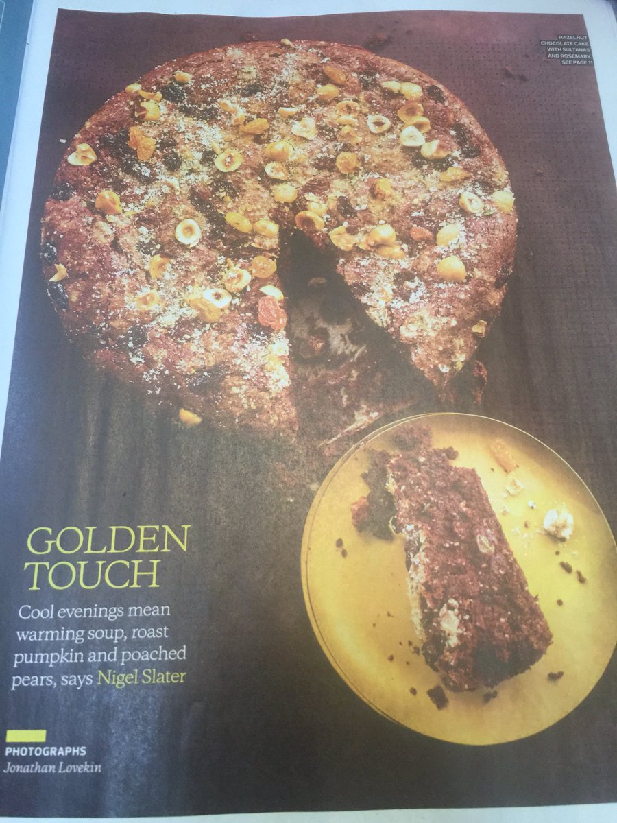 BexWills's tweet photo. #OFM Awards issue - worth leaping out of bed for ... #AAGill @PidginLondon @YardSalePizza & 🎃 & poached 🍐 #recipes from @NigelSlater https://t.co/uzbJpEredD