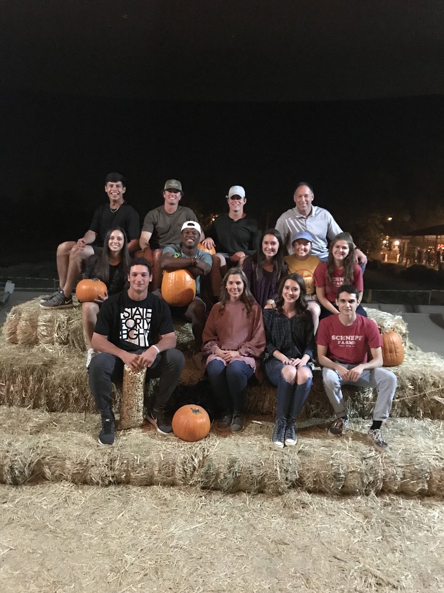 Luisgonzo20's tweet photo. Thx @Schnepf_Farms for a great family night! The spooky train ride🤡 &amp; The Outbreak Zombie Paintball Experience was awesome!! Gotta do it! https://t.co/WRGDTlNlDQ