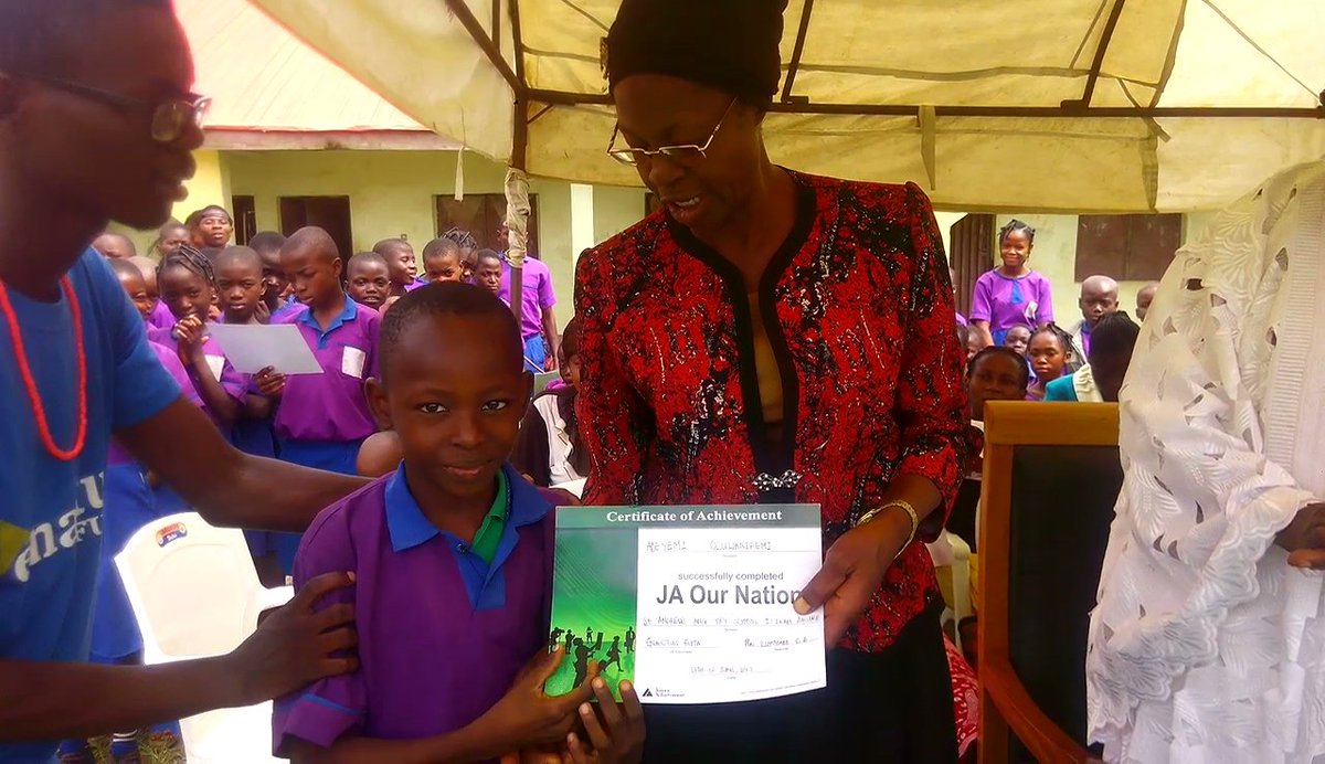 ajose_jeremiah's tweet image. @EnactusFuta young vibrant minds prioritize basic education through #projectTREE,our adopted school is in Akure, #supportus with 10computers