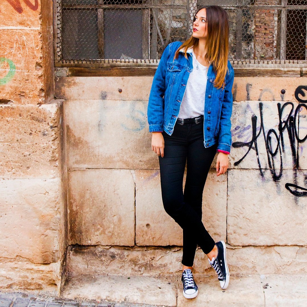 MariaBeldaBelda's tweet photo. ◀Mis ojos ya se cansaron de mirar tanta mentira, ahora quieren verdad.▶ #mariasomriu #textos #frases #blog #blogger #lookoftheday #valencia https://t.co/kleVGLGN2Z