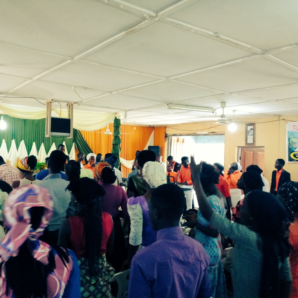 Living_Vine's tweet photo. Those who must worship the Father must worship Him in spirit and in truth.To God be the glory #LVCService @koinonia_eni @FwJesus @Godly_Life https://t.co/zX4ekLZM4r
