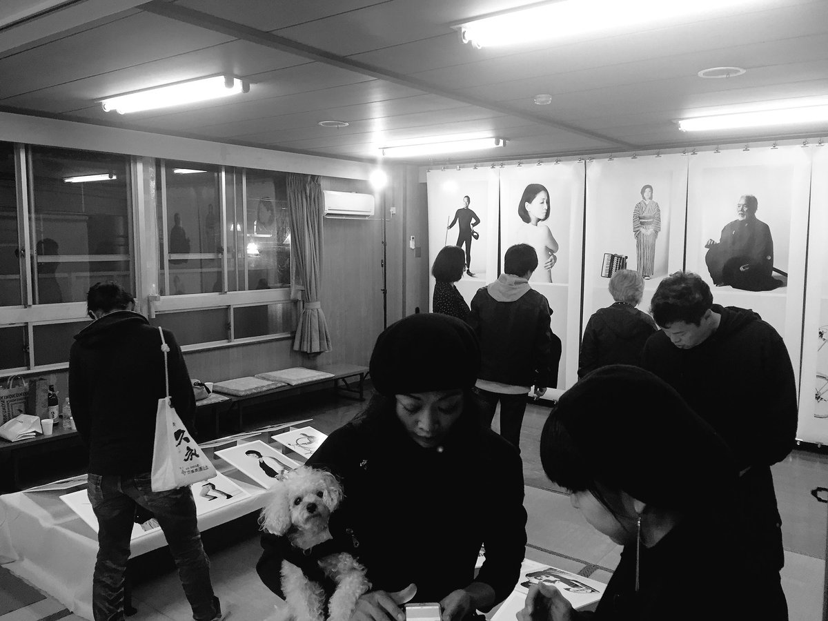 zushi_artfes's tweet photo. 【705030写真展】
雨にもかかわらず、盛況です。
来週の土日も逗子会館で開催しています。 https://t.co/vj6O8NrWMQ