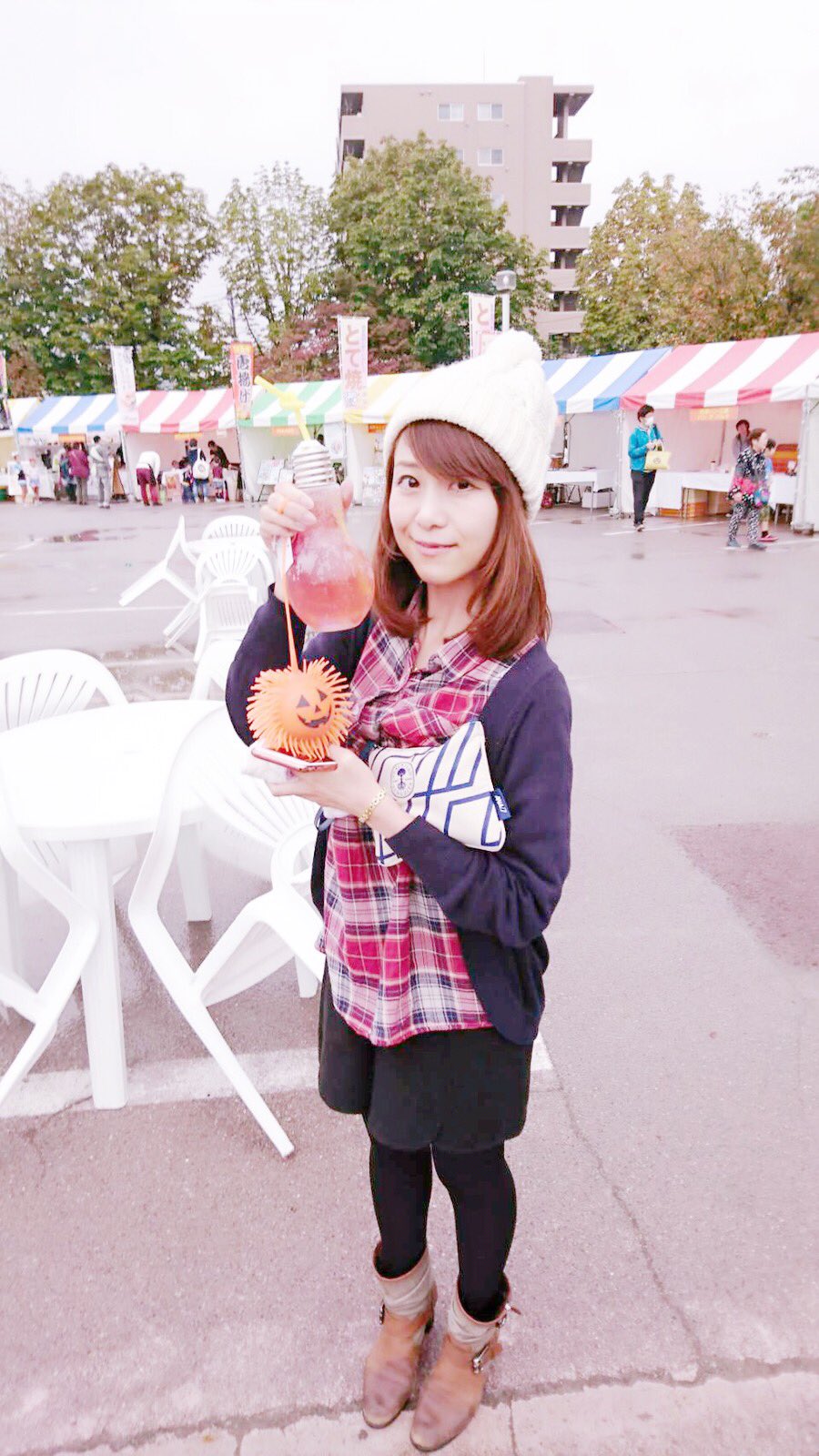 須賀由美子 フリーアナウンサー V Twitter 今日はとちぎ住宅フェアでしたー レディオベリースペシャルステージで アキラ100パーセントさんは 大人気 ものすごい人 人 人 でした アキラ100パーセント