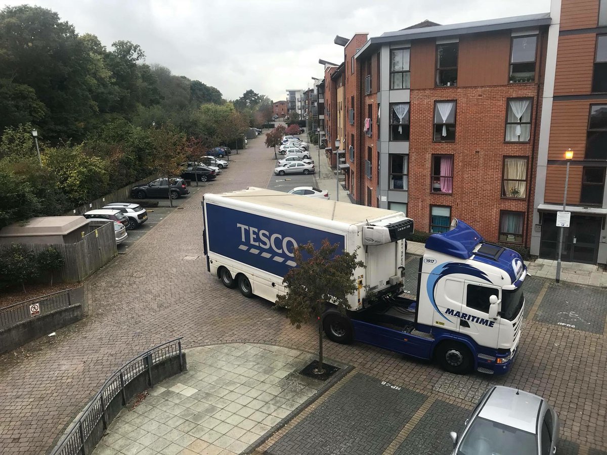 lankymax14's tweet photo. @Tesco please can you acknowledge Tesco will take positive action on this and not just redirect residents who are powerless to stop it? (7) https://t.co/RPTL0Mz1eg