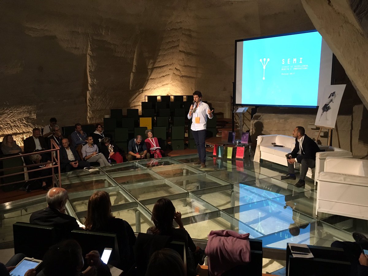 riccarnevale's tweet photo. Adesso @GLComandini a #SEMI2017 parla di #futuro https://t.co/9BnYYS7RbC