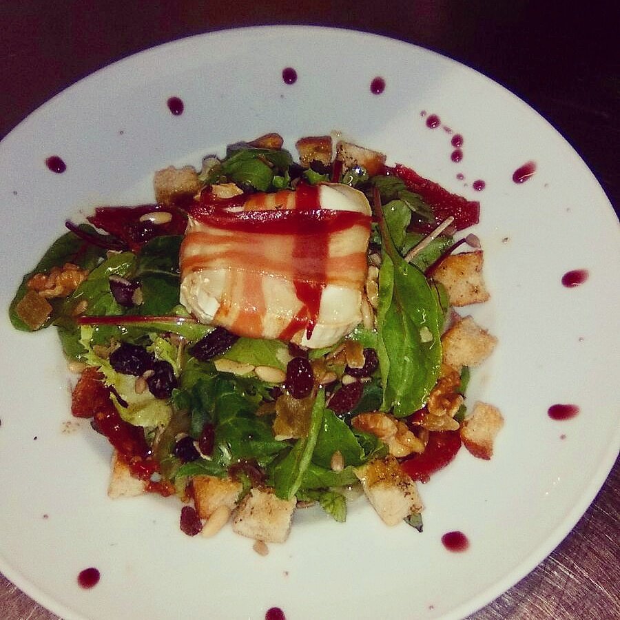 GatoVerdeAPADIS's tweet photo. Et vols llepar els dits?? #gatoverde #gatoverdeapadis #Granollers #restaurant #restaurante https://t.co/Y6W5hkTVgF