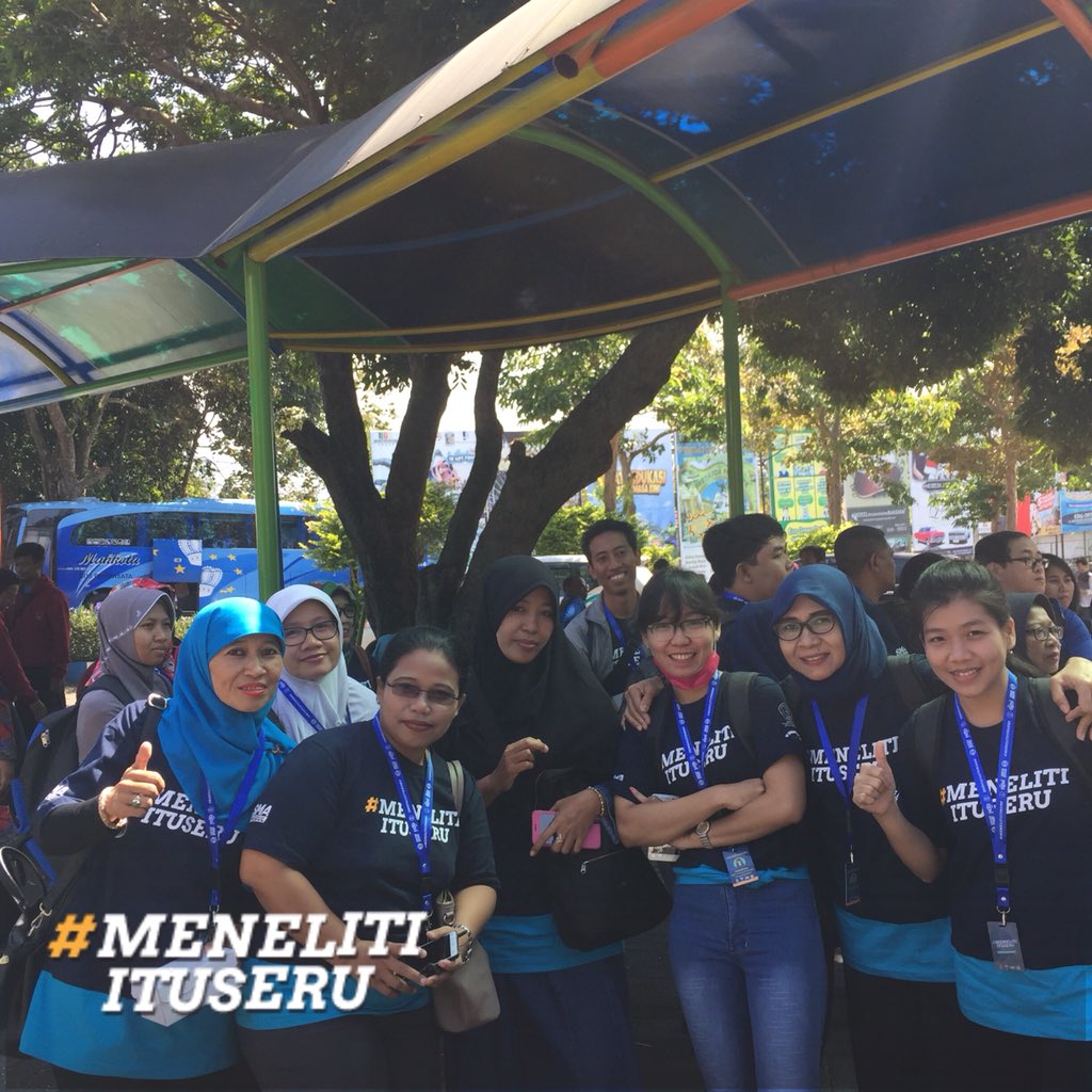 infoopsi's tweet photo. Peneliti muda telah sampai di Museum Tubuh &amp; Jatimpark. Siap untuk bersenang-senang. #OPSI2017 #MenelitiItuSeru https://t.co/o4iRM9gC1n
