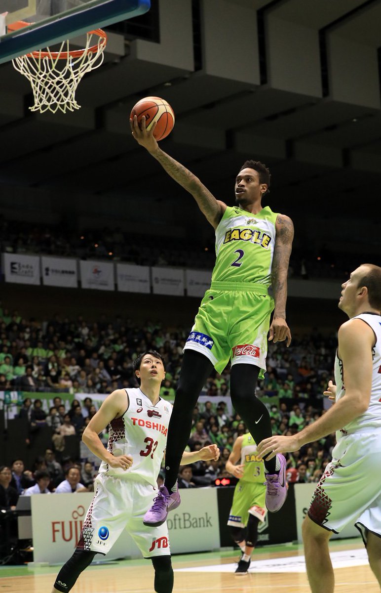 梅村 直承 Pa Twitter ウィッティントン 選手の華麗なレイアップで開幕した今日の試合 今日も１５点 と活躍 しかし 外国人選手がコートに１人しか立てない時間でも 川崎と大いに戦えた事は 今年のチームの充実を感じさせます レバンガ北海道 レバンガ Bリーグ