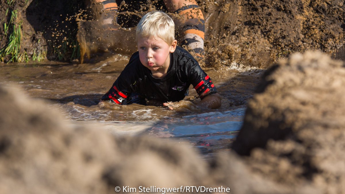 kimmiekim75's tweet photo. Een prachtige dag voor de #cavemanrun #Exloo voor meer foto's. Zie de website/facebook pagina van RTV Drenthe ! https://t.co/SNqoO4Iv2x