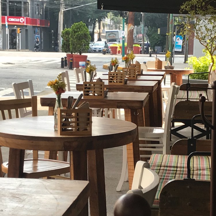 OrgulloCondesa's tweet photo. Café Toscano una delicia para desayunar Aguascalientes y Altata, ven disfruta las conchas de matcha. https://t.co/htBYLAnWpX