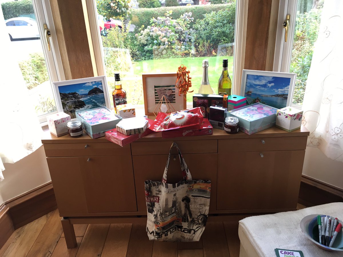 RosKellyMCIM's tweet photo. @macmillancancer All set for our Macmillan family coffee afternoon - honouring my late Granny Terry Mellin. #MacmillanCoffeeSpread https://t.co/NFZ854mJbE