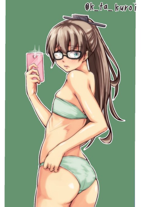 自撮り風、熊野ん!!
分厚いメガネかければ大丈夫だから!と鈴谷に唆されてしまった熊野ん。
勝手なことを呟く。
鈴谷んはおっぱい、熊野んはお尻みたいなとこあると思う。
#艦これ版深夜の真剣お絵描き60分一本勝負
#艦これ版真剣お絵描き60分一本勝負_20171015 