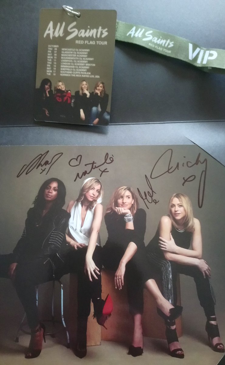CarlGoddard_'s tweet photo. @AllSaintsOffic Cap, pic &amp; vip pass from last years tour. Great memories of an awesome tour ♥ #RedFlagTour #ShouldHaveComeWithAWarning xx https://t.co/D0zUHdxKJQ