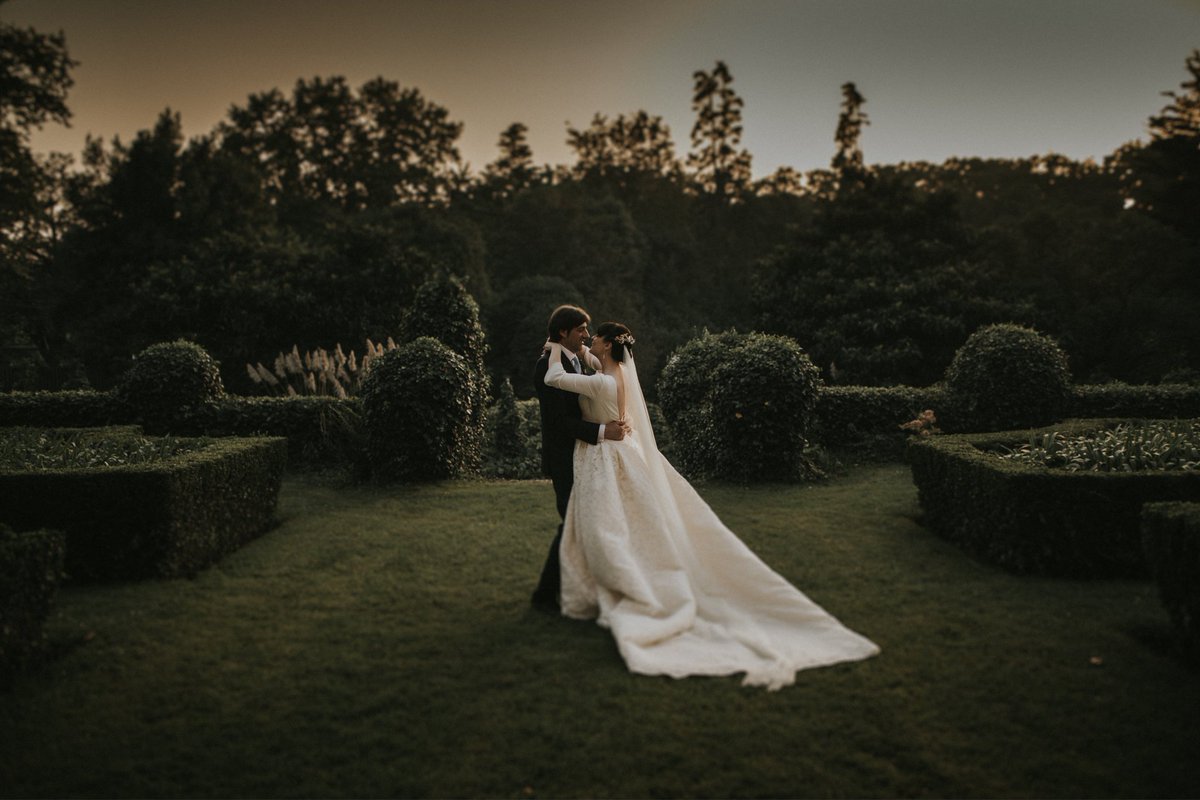 infodavidfdez's tweet photo. Ayer bailé junto a Clara y Carlos en privado, al atardecer. 
@nicolascostura @LCarbajalMakeup @evavidal ❤️ https://t.co/iWXvd1t0ga
