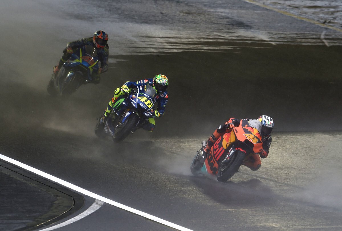polespargaro's tweet photo. Crazy 🌧 race today!!! / Día muy complicado con la 🌧 P11 #JapaneseGP https://t.co/fgGSlOD9um