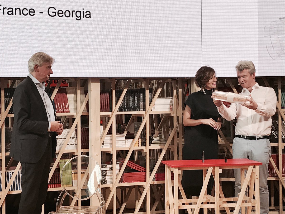 FraFra2017's tweet image. Courage et confiance à la #Géorgie, l'invité d'honneur de la #fbm18! 🇫🇷 - 🇬🇪 
#frafra2017