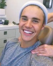 TeamBieber24hr's tweet photo. BOA TARDE BELIEBERS! 

RETWEET SE VOCÊ É BELIEBER E ESTÁ ONLINE. 
   
#MPN #JustinBieberShow https://t.co/JdxYzcbu03