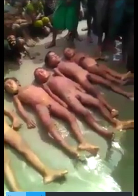 Bengali people bring about fake video.
You can see that quake (shake with fear)of child's calf at 23 sec: in video. 
m.facebook.com/story.php?stor…