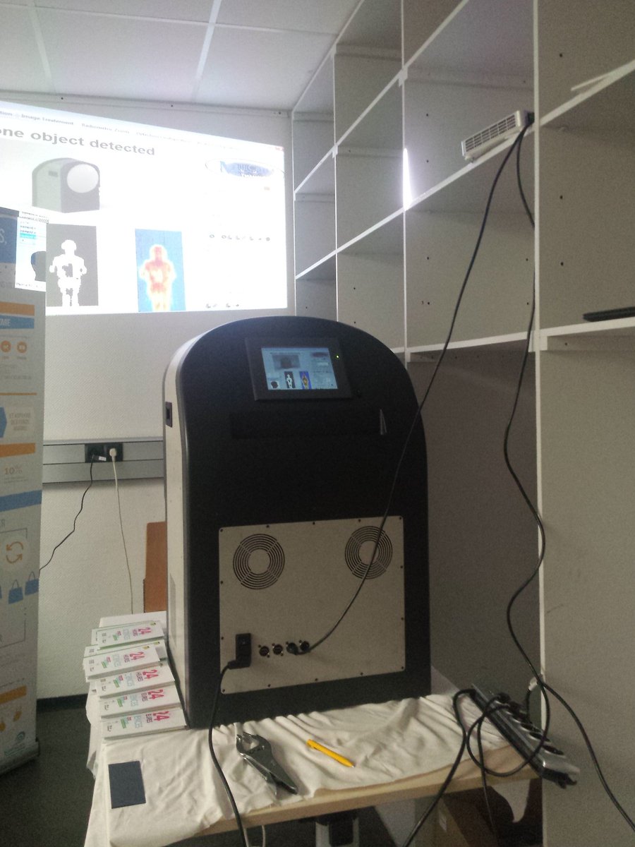 joyce_bs_4's tweet photo. @terahertz_fr @capsciences @LaboIMS @univbordeaux  https://t.co/Juy9P39TZf