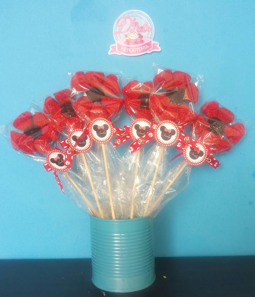 DNelaReposteria's tweet photo. Seguimos con el tema Minnie mouse.
#DNela
#ArregloDeGomitas #Cakepops #MarshmellosDecorados #ManzanasDecoradas https://t.co/Abedm7Fh76