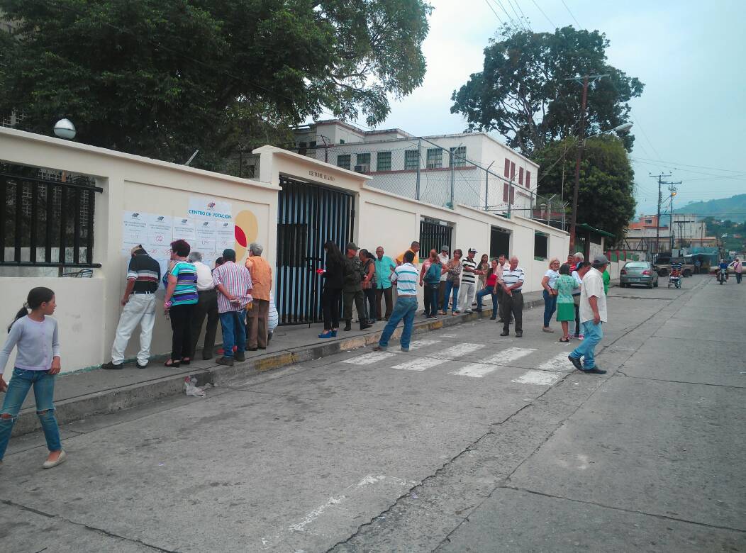 mariandreajz's tweet photo. Centro de votacion del Estado Trujillo https://t.co/zwm25fpxAr
