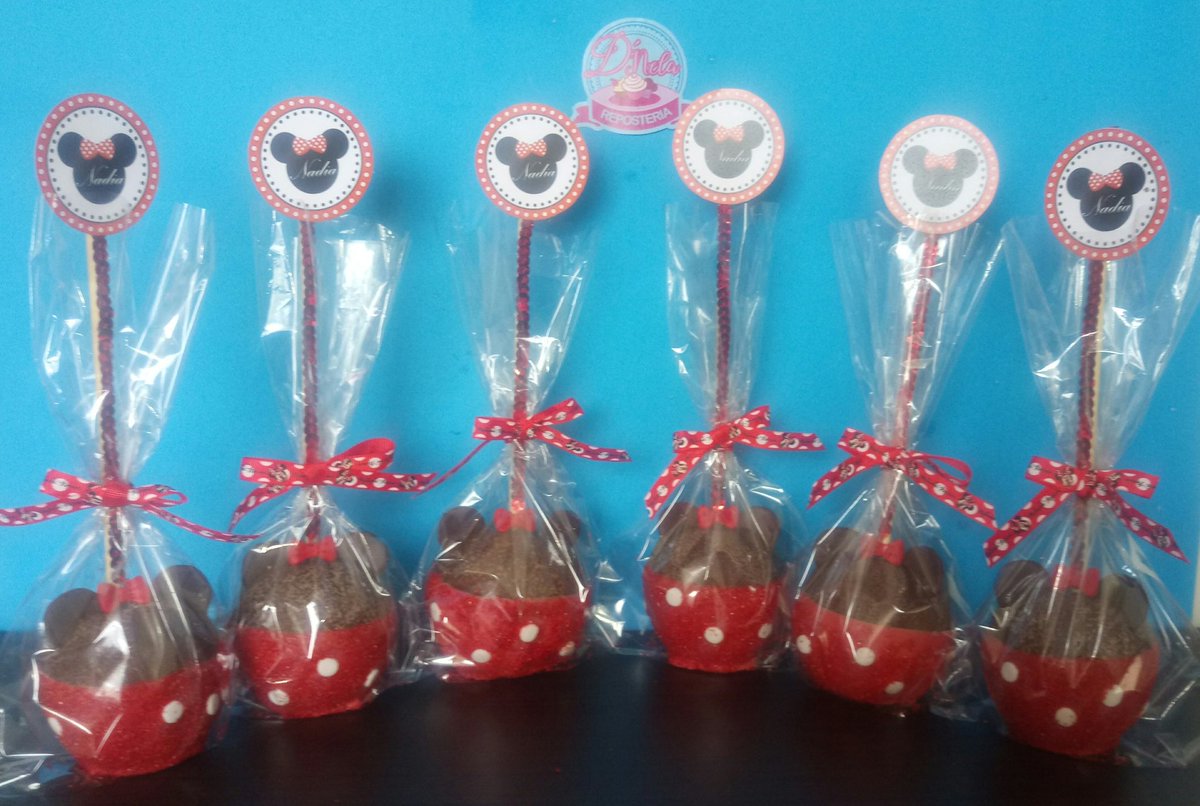 DNelaReposteria's tweet photo. Seguimos con el tema Minnie mouse.
#DNela
#ArregloDeGomitas #Cakepops #MarshmellosDecorados #ManzanasDecoradas https://t.co/Abedm7Fh76