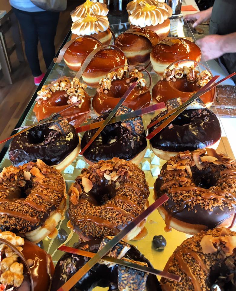 Viapty's tweet image. Domingo de postre: donas según tu antojo. #viaargentina #Panama #pty #pty507 #Via507#comida #food #foodporn #foo...