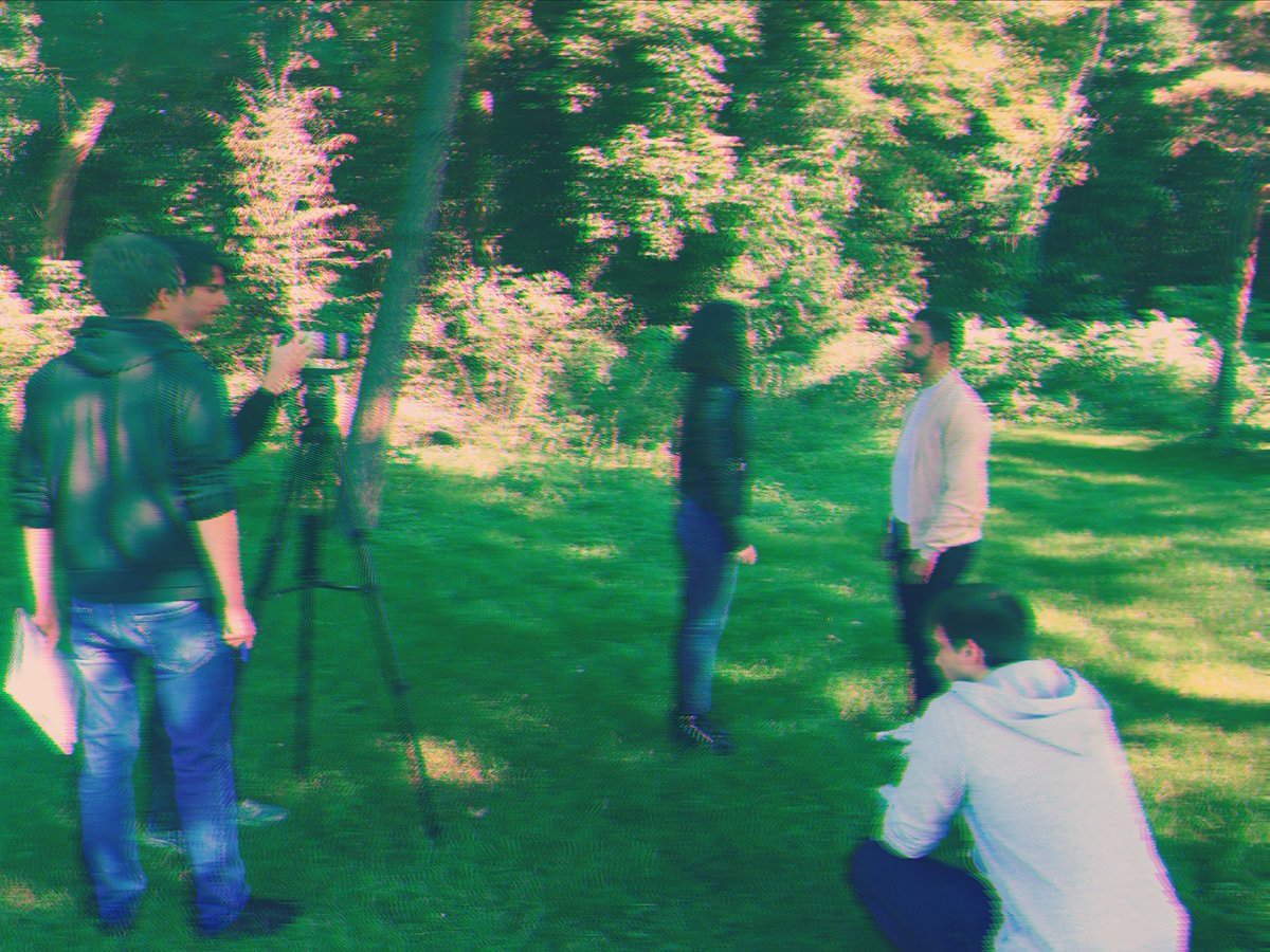 AlexianeBroque's tweet photo. Nouveau clip bientôt.. #OnVaFaireUnJeu https://t.co/GDgUxUblhr