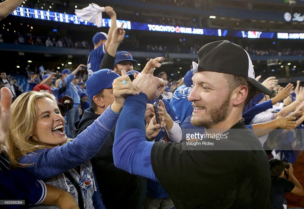 biggles14's tweet photo. These pics from #BlueJays #PostSeason2015 always make me smile. https://t.co/ZdTGm1IOdC