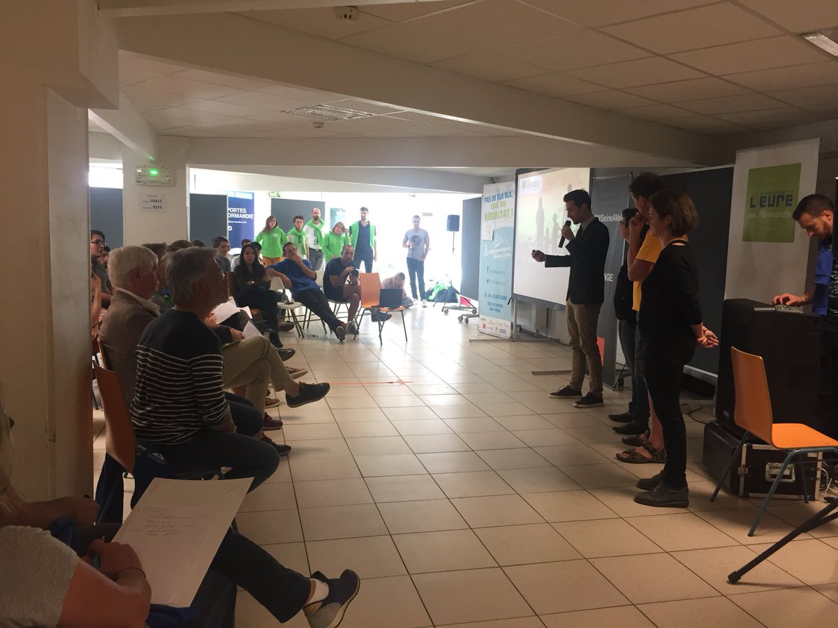n_w_x's tweet photo. Restitution du #SWSeineAVelo dans un cadre idyllique @CCIPDN @DepartementEure. #NWX est présent grâce à @youen_chene membre du jury https://t.co/eFakaWZVbb