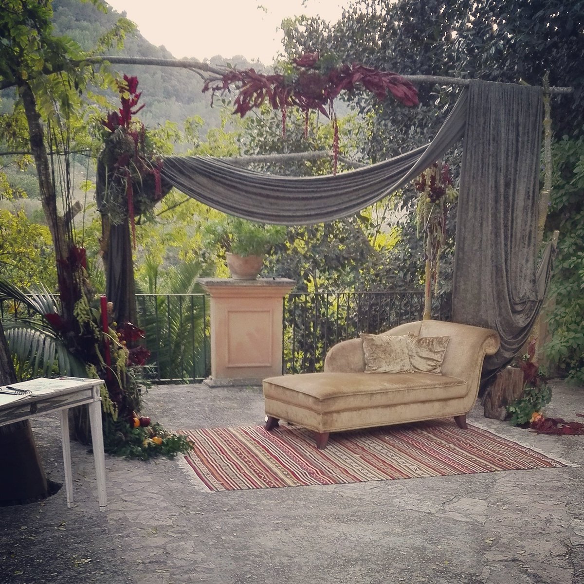JoanArtigues's tweet photo. #photocall #artievents #wedding #WeddingPlanner #visualMerchandaising https://t.co/hKmLo3a44J
