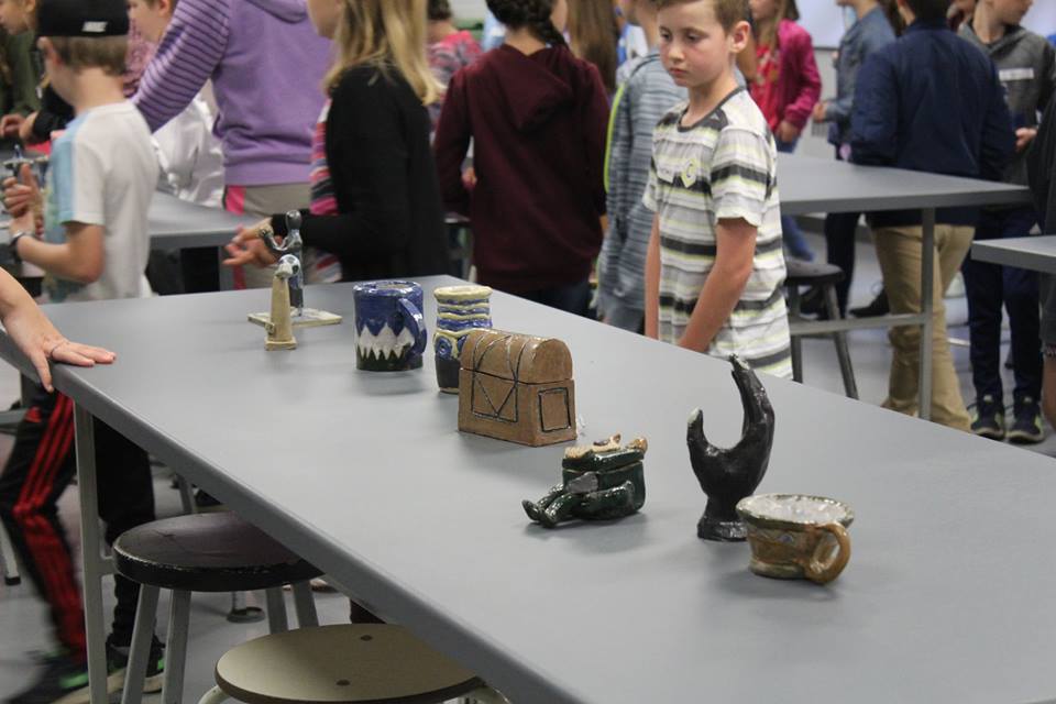 secondaireSdeS's tweet photo. Les locaux d’arts plastiques, pour exprimer ton côté créatif! #portesouvertessdes #tonseminairetattend https://t.co/tcS2iyXz4A