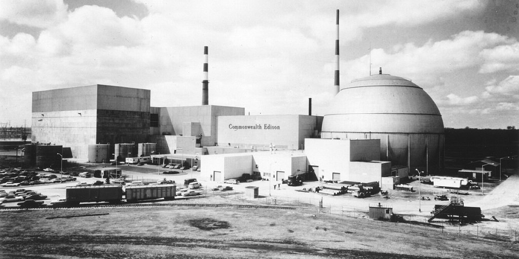 WorldNuclear's tweet photo. 58 years ago today: the first privately financed U.S. nuclear plant, Dresden-1 in Illinois, achieved a self-sustaining nuclear reaction https://t.co/nsYfYvAY1e