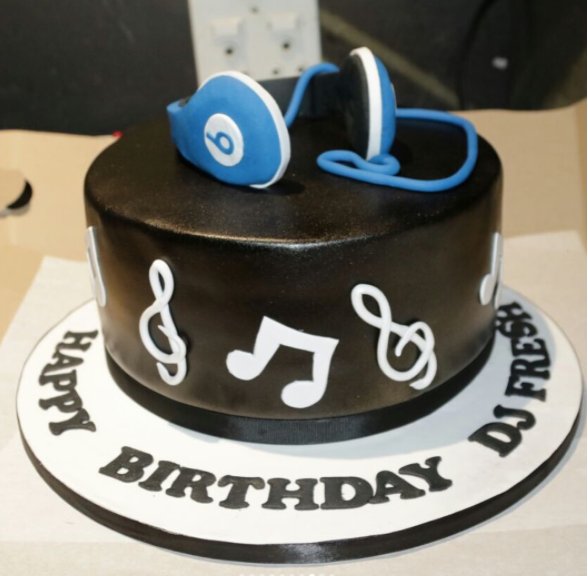METROFMSA's tweet photo. Happy birthday to the King of the Fresh Breakfast @DJFreshSA Join us in wishing him a very happy birthday! https://t.co/wZx9Wa32Lu