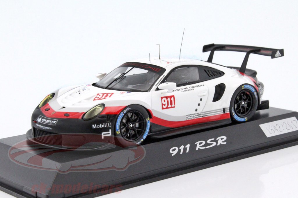 CkModelcars's tweet photo. #Lesetipp zum #PCCDhock : Der neue #Porsche911 #RSR und seine Entstehungsgeschichte und die #modellautos / #Porsche https://t.co/lxygsHwfUp https://t.co/PulpXaeZ2K