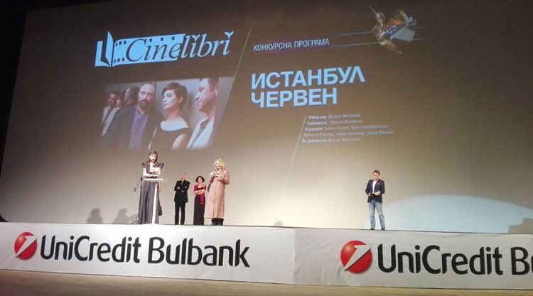 #İstanbulKırmızısı Bulgaristan’da düzenlenen Uluslararası Cinelibri Festivalinde ’En İyi Drama Filmi’ seçildi. #tubabüyüküstün #halitergenç