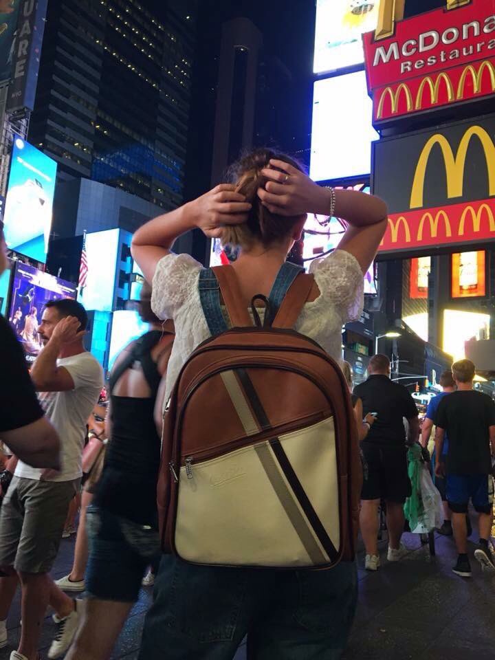 cuarterbag's tweet photo. Ya tenemos disponibles de nuevo en la web https://t.co/vtYPDo0QEr todos nuestros modelos de @cuarterbag incluida la #ArizonaCamel 😍🎒#mochila https://t.co/jTqQtutal7