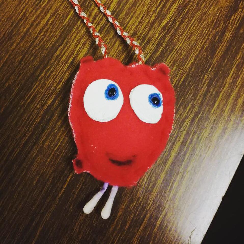 LLTGL's tweet photo. Very cute felt #Orgamites made by girls in our advocate's Brownie group for Girlguiding. #organdonation #organdonor https://t.co/ZaUlIr6k66