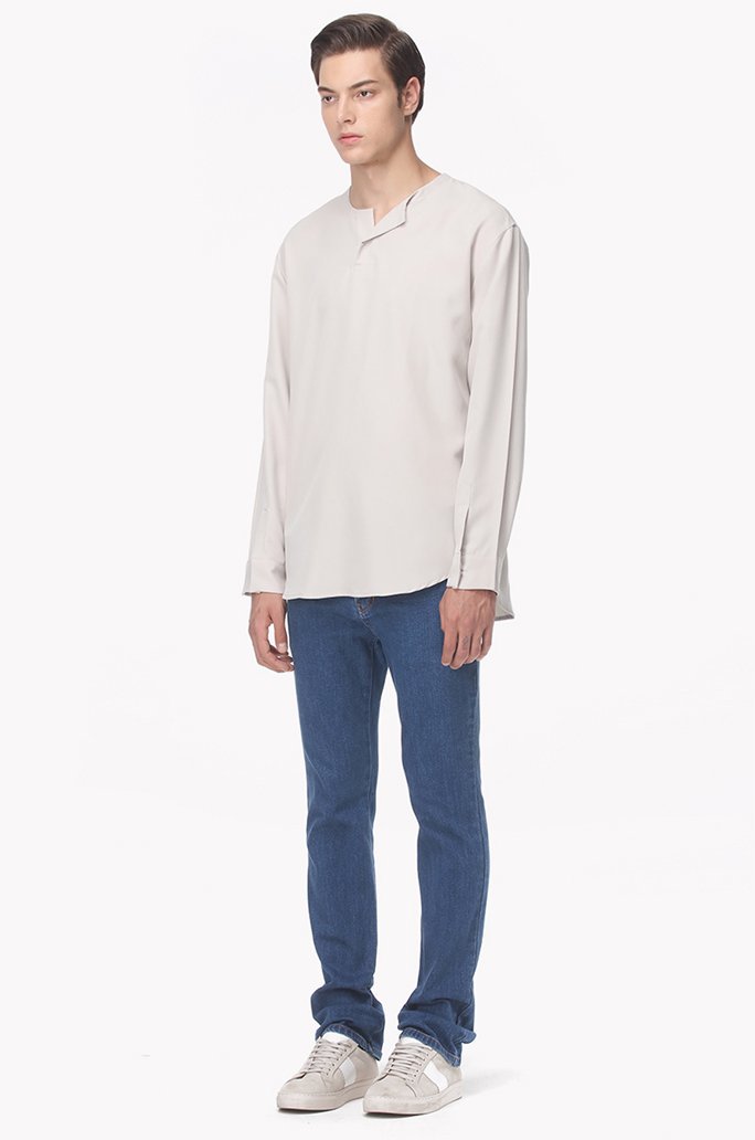 Yoonclothes's tweet photo. 170921 인천공항 싱가폴 출국 셔츠

SYSTEM HOMME의
Unbalanced henley neck shirt
Price: ￦215,000

#윤지성 #윤지성옷
[https://t.co/vyjbPJpsWL] https://t.co/nvCPBygpSb